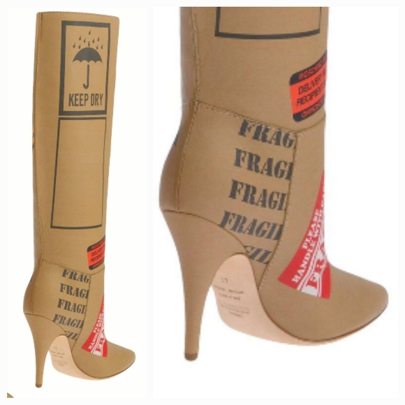 MOSCHINO - UPS mockup tall boots - Picture 5 of 16